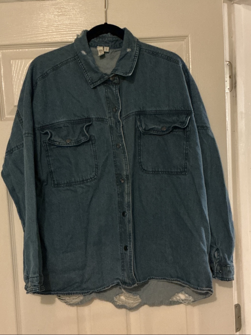 Elan Blue Chambray Denim Sz L Jacket Shirt Oversized Jean Jacket Shacket EUC